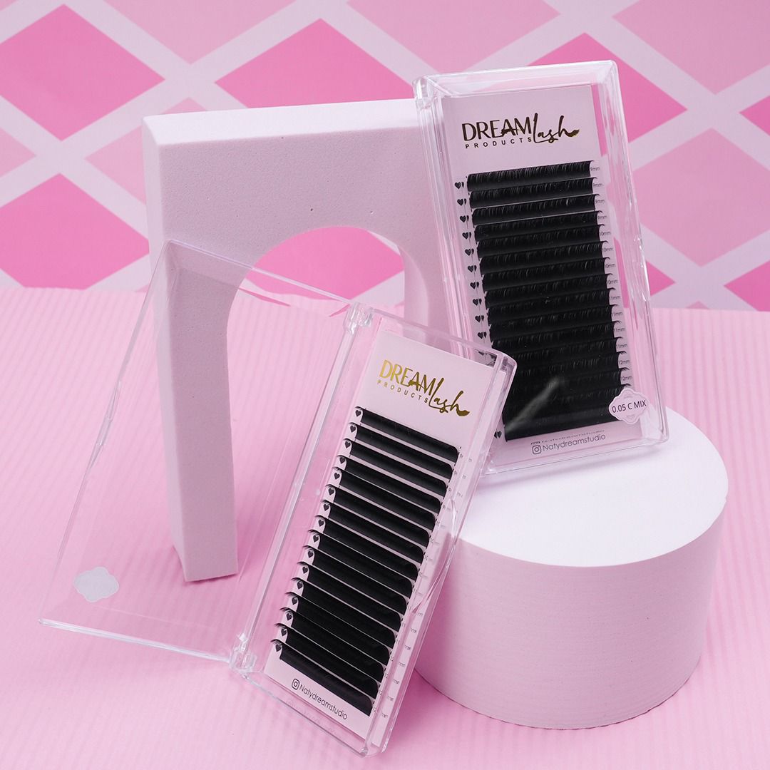 dream volumen lash trays